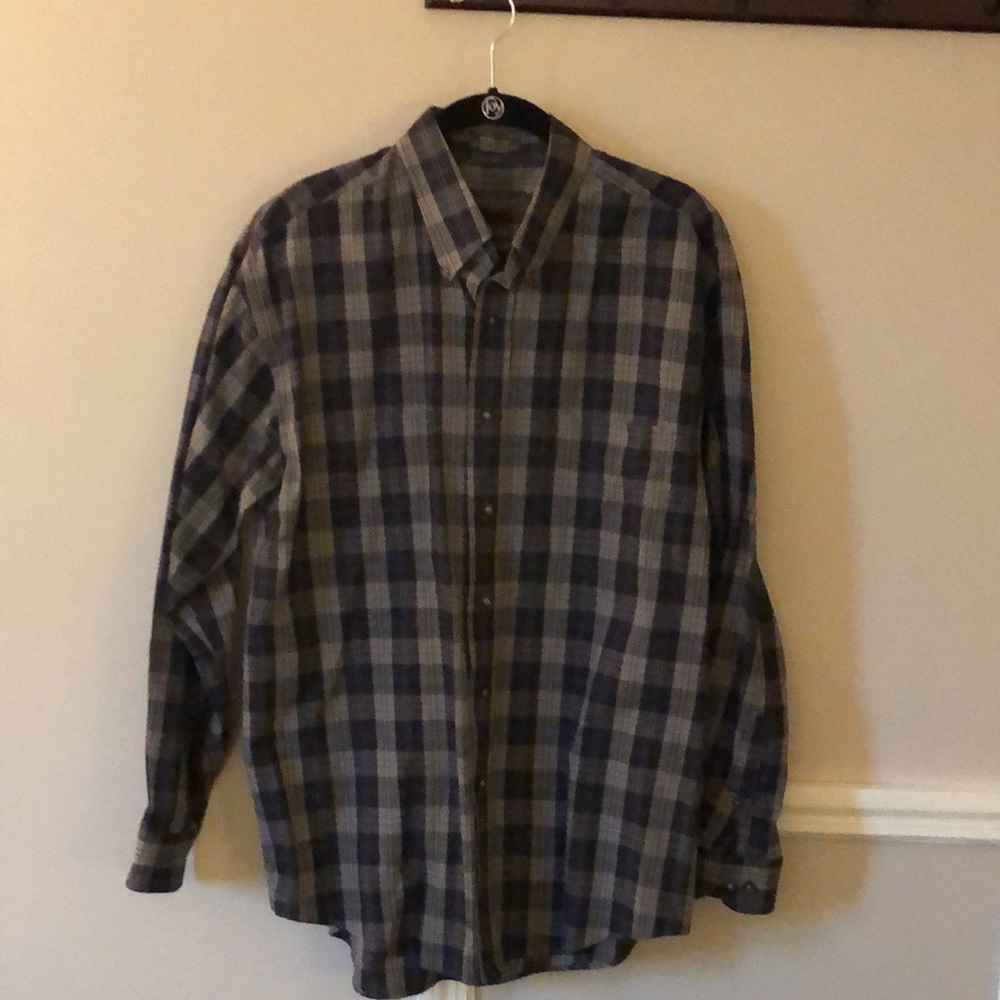 Men's Van Heusen shirt